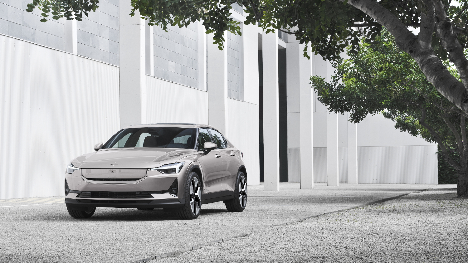 Polestar 2 update brings more power and 395-mile range