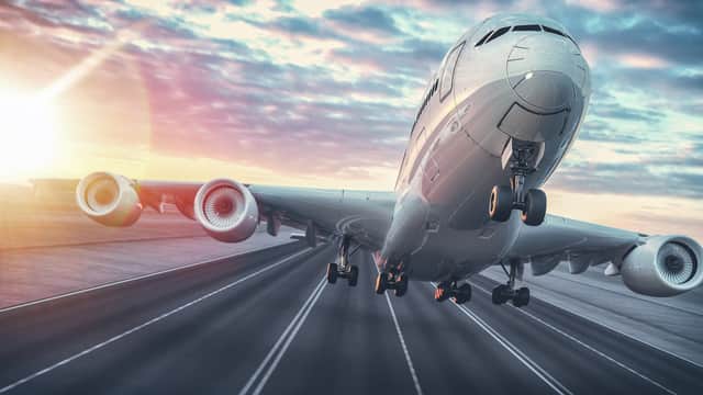 Can we carbon off-set flights? (photo: phaisarnwong2517 - stock.adobe.com)