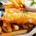 'Extortionate prices': Diners react as the price of fish and chips rises by 50% (Photo: Adobe Stock / National World)
