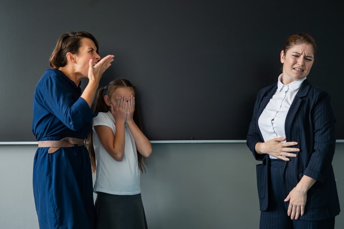 Parents Being Inappropriate Three ways schools handle angry parents - as 4 out of 5 headteachers ...