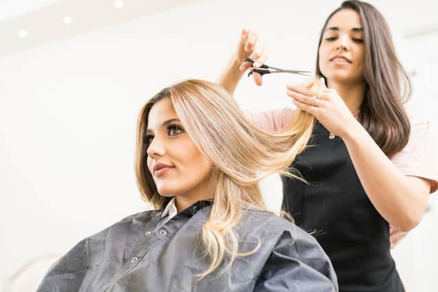 6 annoying habits you're doing that is driving your hairdresser crazy - you’ve probably done all of them
