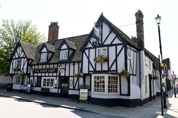 White Hart in Biggleswade has a 4.3* rating from 212 reviews. A Tripadvisor reviewer said: “Great lunch as always! Staff are always welcoming and attentive. Great quality and affordable food, a cosy and relaxing atmosphere and very clean! Bonus that the kids ate well and our dog was allowed to join us. We’ll be back again very soon!”