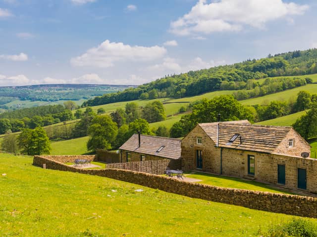 Pingle Cottage with its beautiful Peak District backdrop