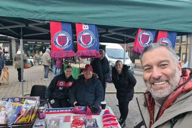 Guillem Balague joined Biggleswade United club members as they put on a stall at the town’s market last weekend