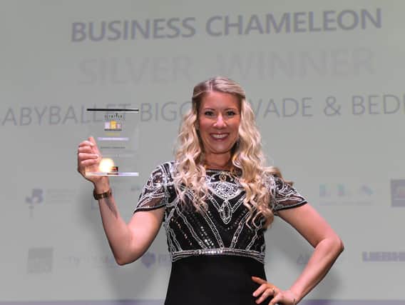 Lauren Shepherd with the award