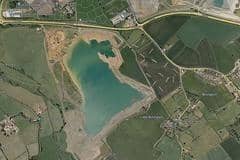 Grovebury Quarry Lake