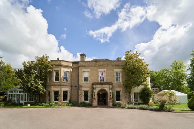 Woodland Manor