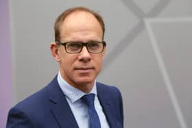 Professor Robert Thomas