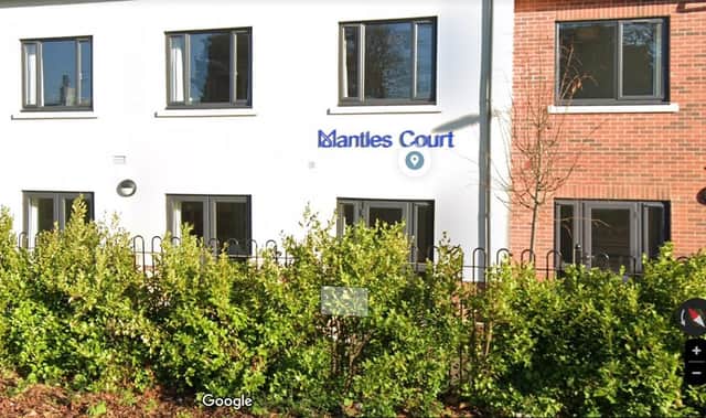 Mantles Court on London Road - Google Maps