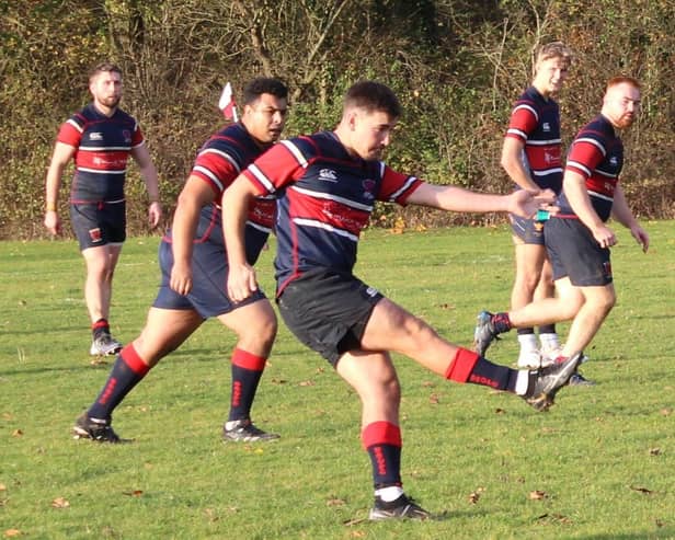 Biggleswade were beaten by two points after a last-ditch penalty was missed.