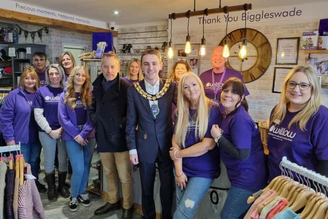 Biggleswade mayor Grant Fage and Willow chief executive officer Jonathan Aves after the official opening of the new charity shop in the High Street