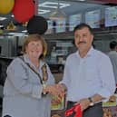 Sandy Town Mayor Joanna Hewitt with Owner Hilmi Sanci.  Photo Neil Darlow