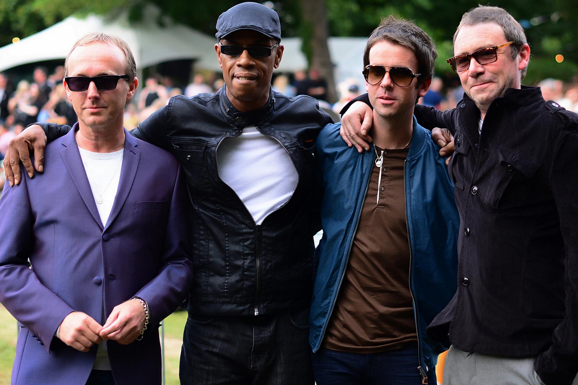 Ocean Colour Scene frontman Simon Fowler releases book about his life ...