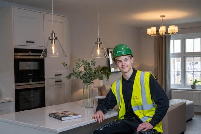 Zak Linton, Redrow apprentice