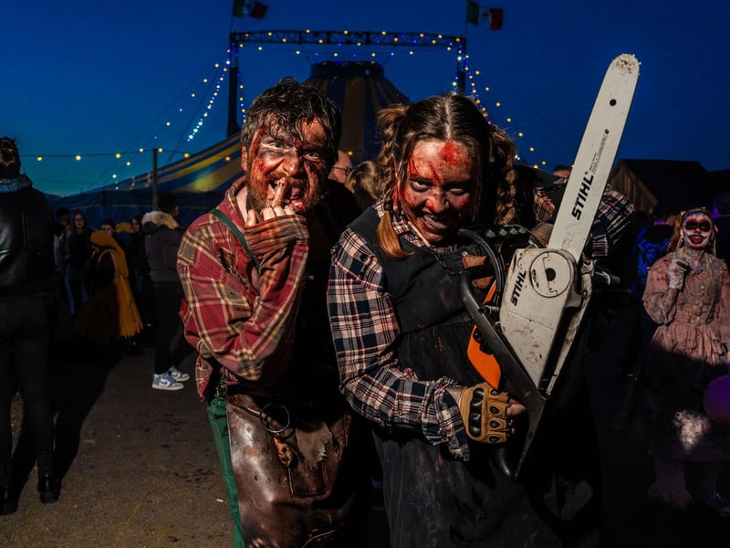 You wouldn't want to bump into this pair after dark...