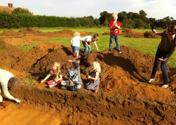 Children at the dig