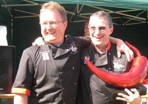 Chilli challengers Nick Latham and Rob Eadie. PNL-140209-082457001