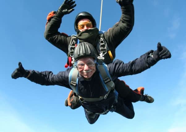 Ken Lynch skydiving