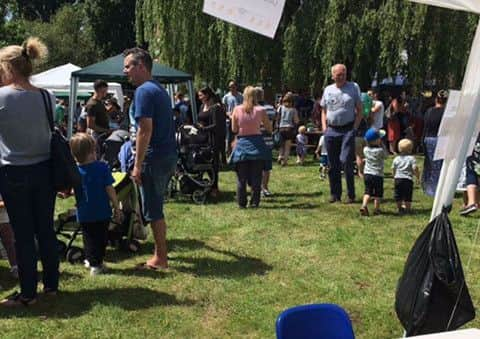 Duck race at Bangkok Lounge, Shefford